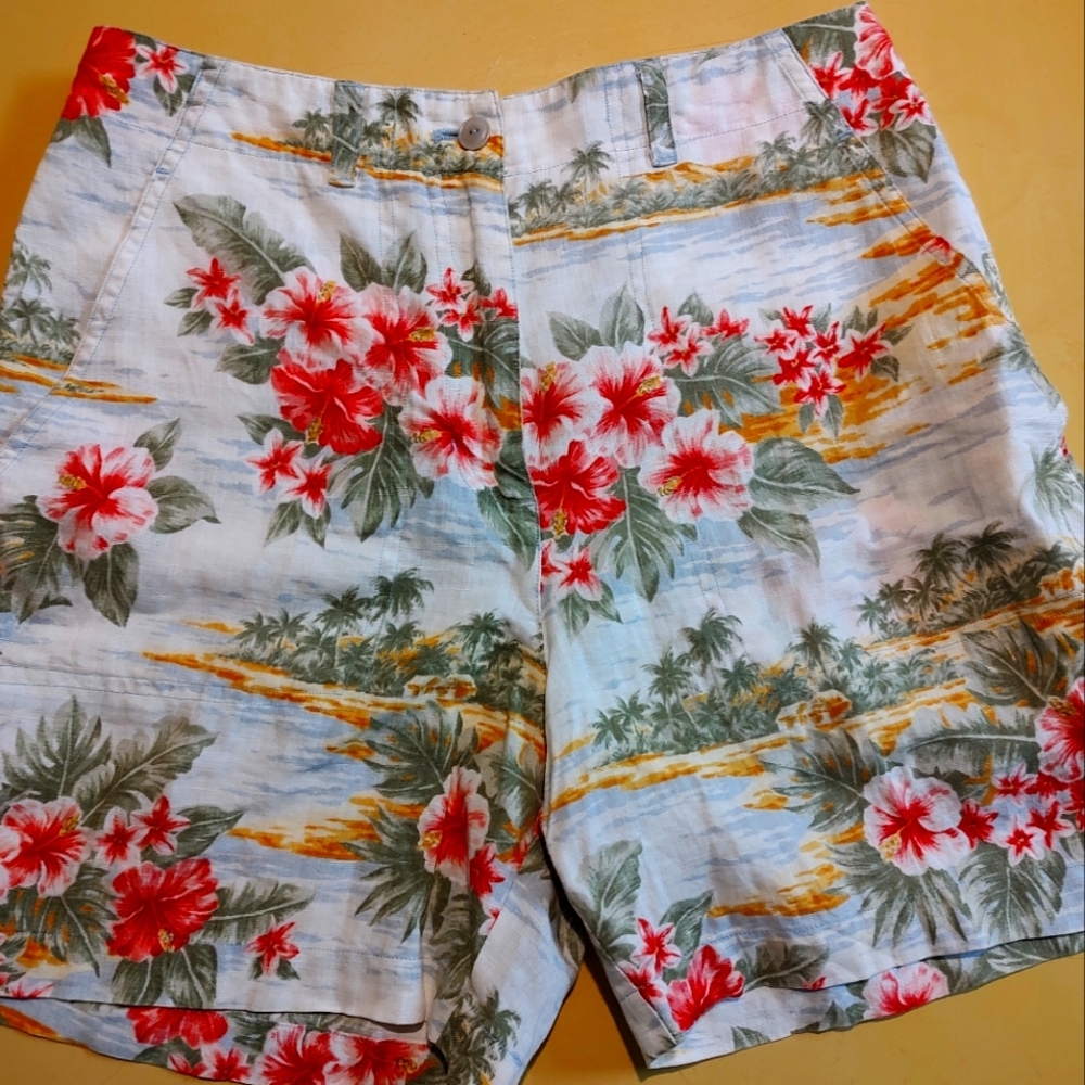 Jones New York Floral High Waist Shorts - Red, Green, White